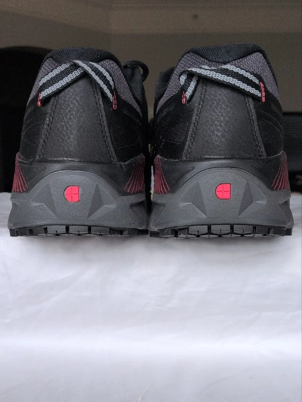 Shoes For Crews Steel Toe Slip Resistant Men's Work Shoes Size 15 NWT Black Red